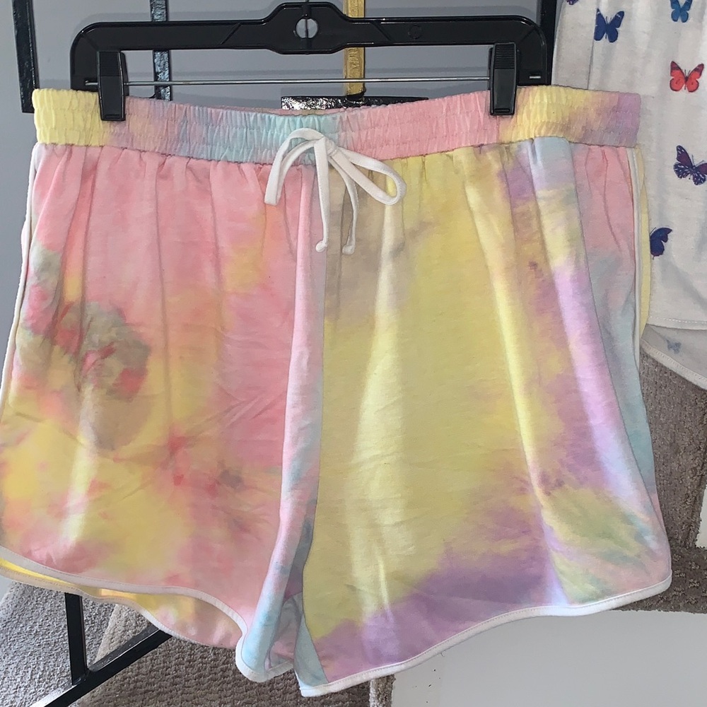 SHEIN Pastel Tie-Dye Fabric - Picture 3 of 15